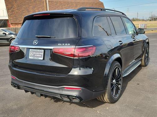 Obsidian Black Metallic 2026 Mercedes-Benz AMG GLS 63 Base