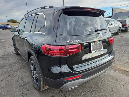 2026 Mercedes-Benz GLB 250 Base