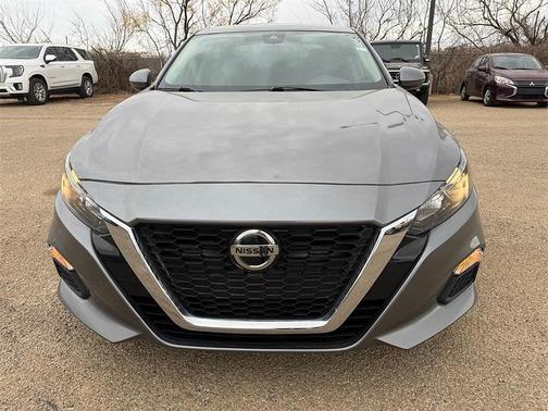 2022 Nissan Altima S FWD