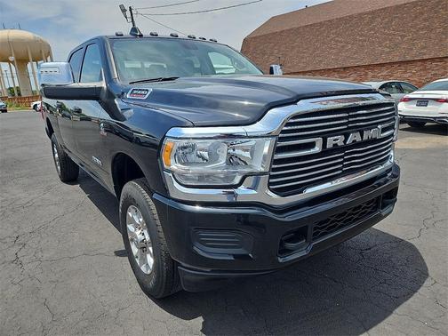 2023 RAM 3500 Laramie Crew Cab 4x4 6'4' Box