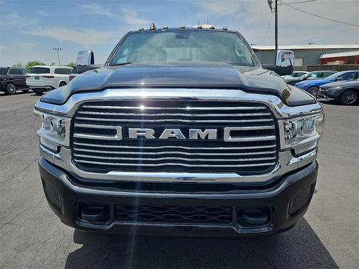 2023 RAM 3500 Laramie Crew Cab 4x4 6'4' Box