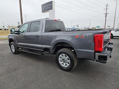 2024 Ford F-250 XLT