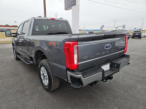 2024 Ford F-250 XLT