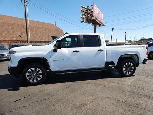 2024 Chevrolet Silverado 2500 Custom