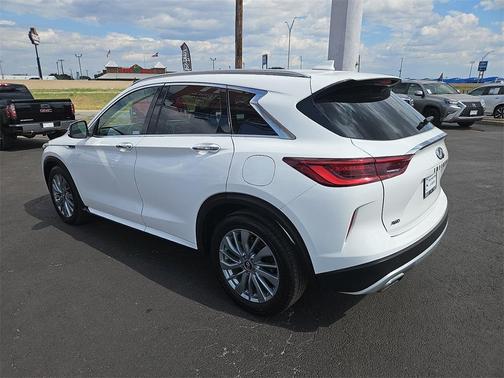 2024 INFINITI QX50 LUXE AWD