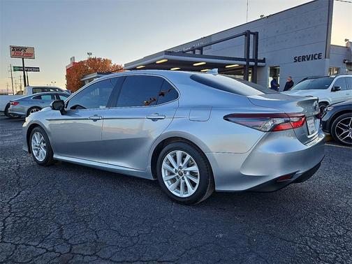 2022 Toyota Camry LE