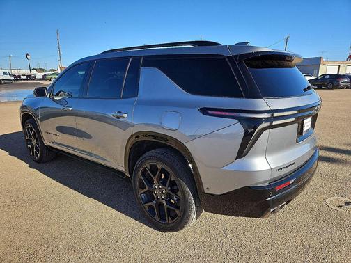 Sterling Gray Metallic 2024 Chevrolet Traverse RS