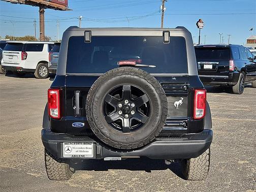 2024 Ford Bronco Black Diamond