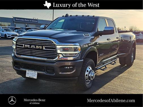 2020 RAM 3500 Laramie Crew Cab 4x4 8' Box