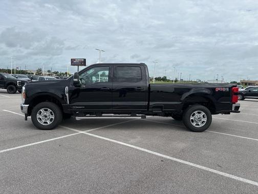 2025 Ford F-350 XLT
