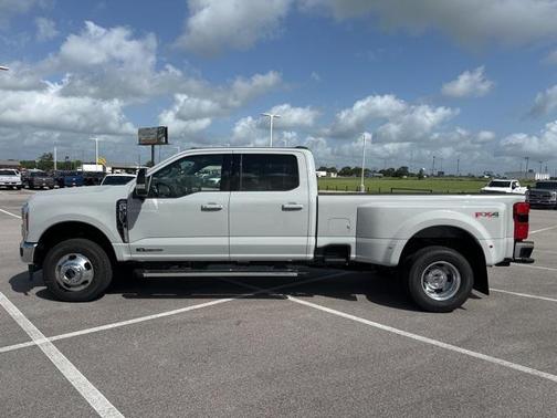 2025 Ford F-350 Lariat