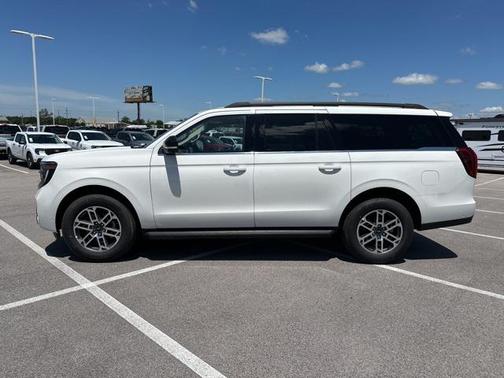 2025 Ford Expedition Max Active 4x2