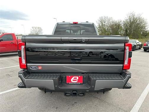 2025 Ford F-250 Platinum