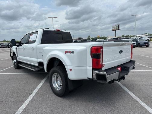 2023 Ford F-350 Lariat