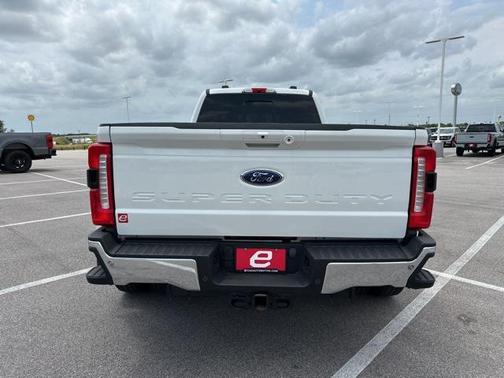 2023 Ford F-350 Lariat