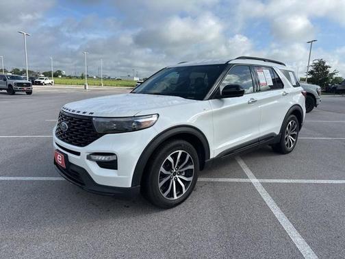 2023 Ford Explorer ST-Line