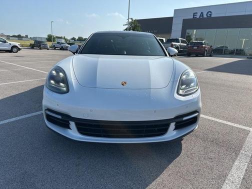 2018 Porsche Panamera 4S