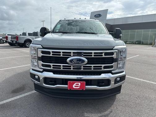 2025 Ford F-350 XLT