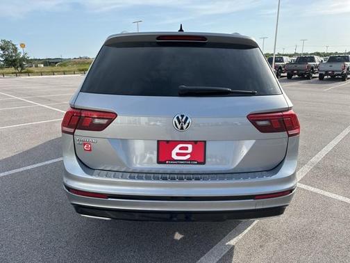 2021 Volkswagen Tiguan 2.0T SE R-Line Black