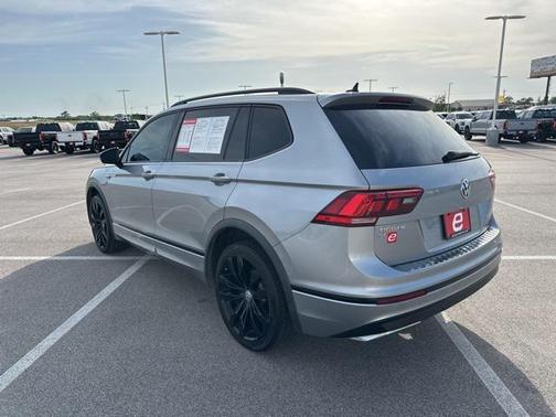 2021 Volkswagen Tiguan 2.0T SE R-Line Black