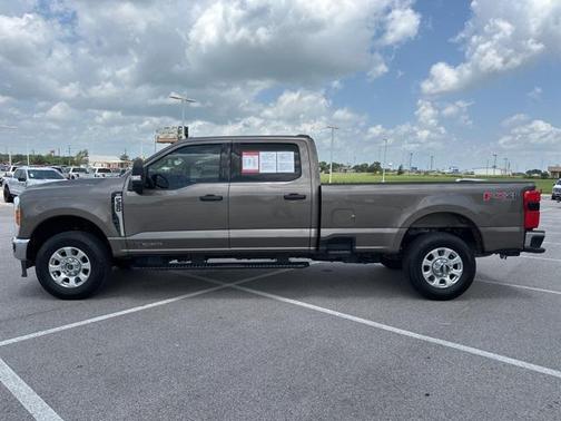 2023 Ford F-350 XLT
