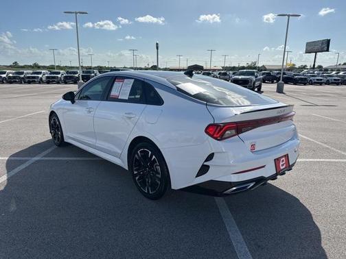 2023 Kia K5 GT-Line