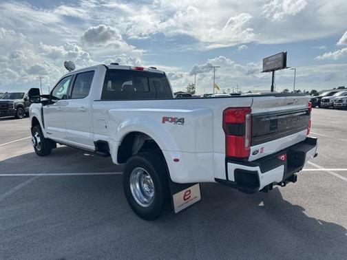 2025 Ford F-350 Platinum