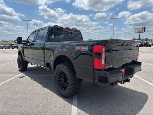 2025 Ford F-250 Platinum