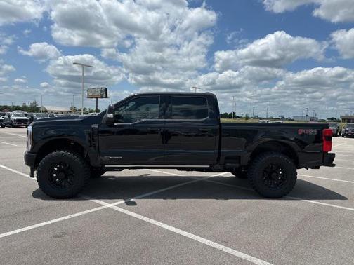 2025 Ford F-250 Platinum