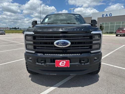 2025 Ford F-250 Platinum