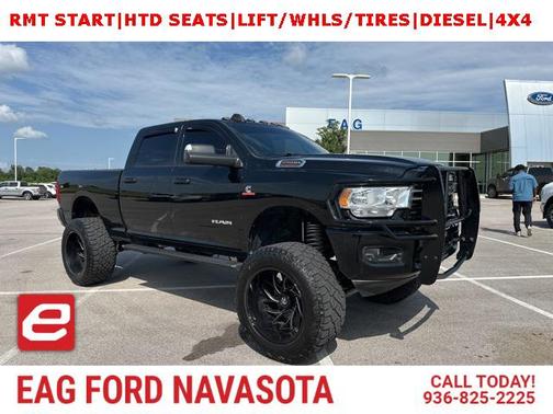 2022 RAM 2500 Big Horn Crew Cab 4x4 6'4' Box