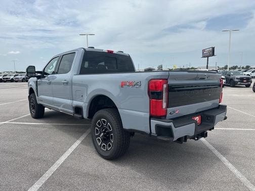 2025 Ford F-250 Platinum