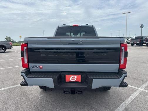 2025 Ford F-250 Platinum