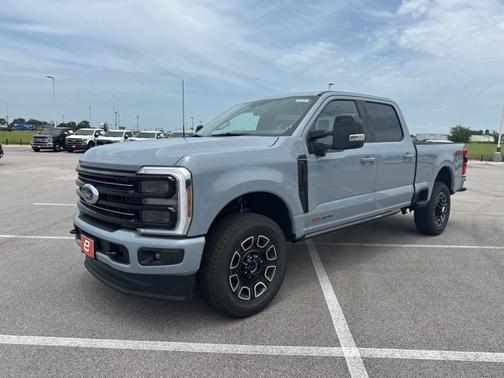 2025 Ford F-250 Platinum