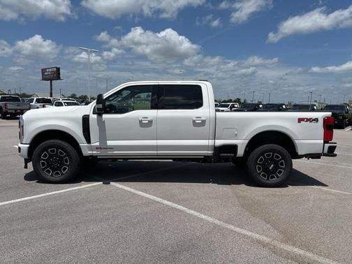 2025 Ford F-350 Platinum