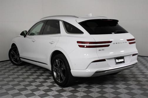 2025 Genesis Electrified GV70 Advanced
