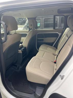 2024 Land Rover Defender P400 S