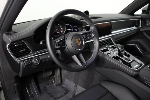 2022 Porsche Panamera Platinum Edition