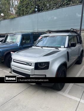 2020 Land Rover Defender 110 SE