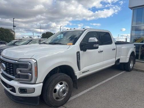2023 Ford F-350 Platinum
