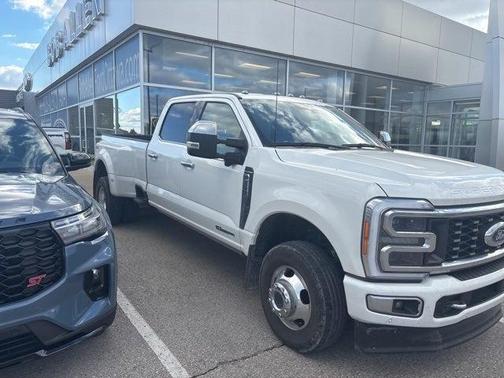 2023 Ford F-350 Platinum