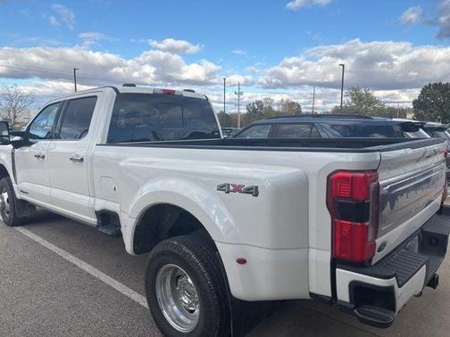 2023 Ford F-350 Platinum