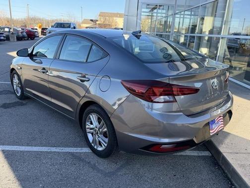 2019 Hyundai ELANTRA SEL
