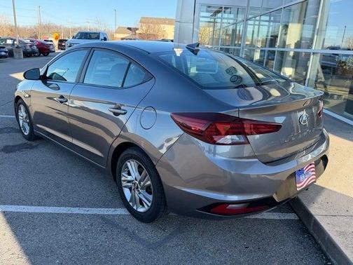 2019 Hyundai ELANTRA SEL