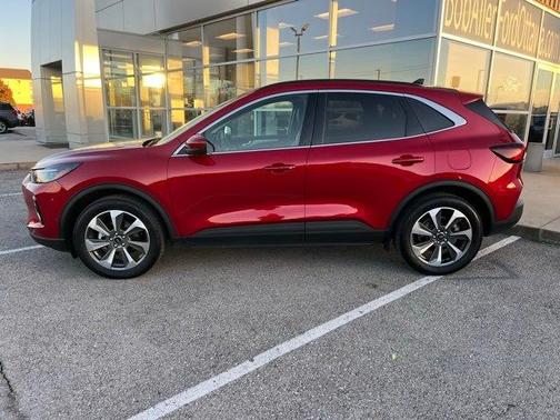 2023 Ford Escape Platinum