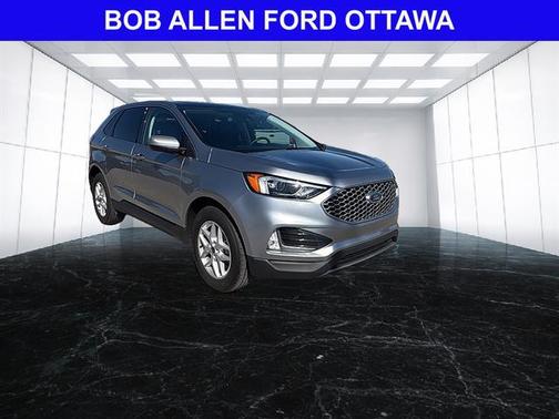 Iconic Silver Metallic 2023 Ford Edge SEL