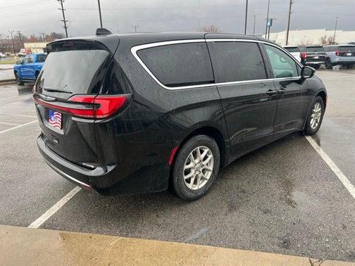 2025 Chrysler Pacifica L