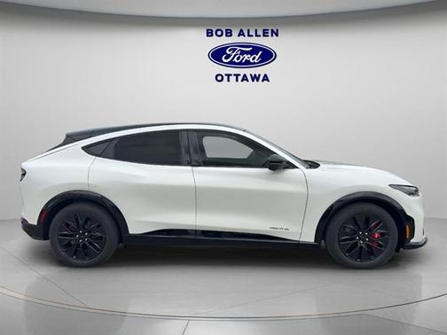 Star White Metallic Tri-Coat 2025 Ford Mustang Mach-E Premium