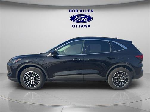 2025 Ford Escape PHEV Base