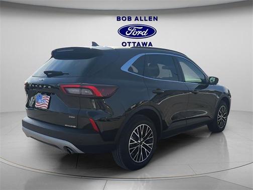 2025 Ford Escape PHEV Base